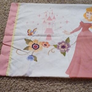 Disney Princess Pillowcase - Pink and White